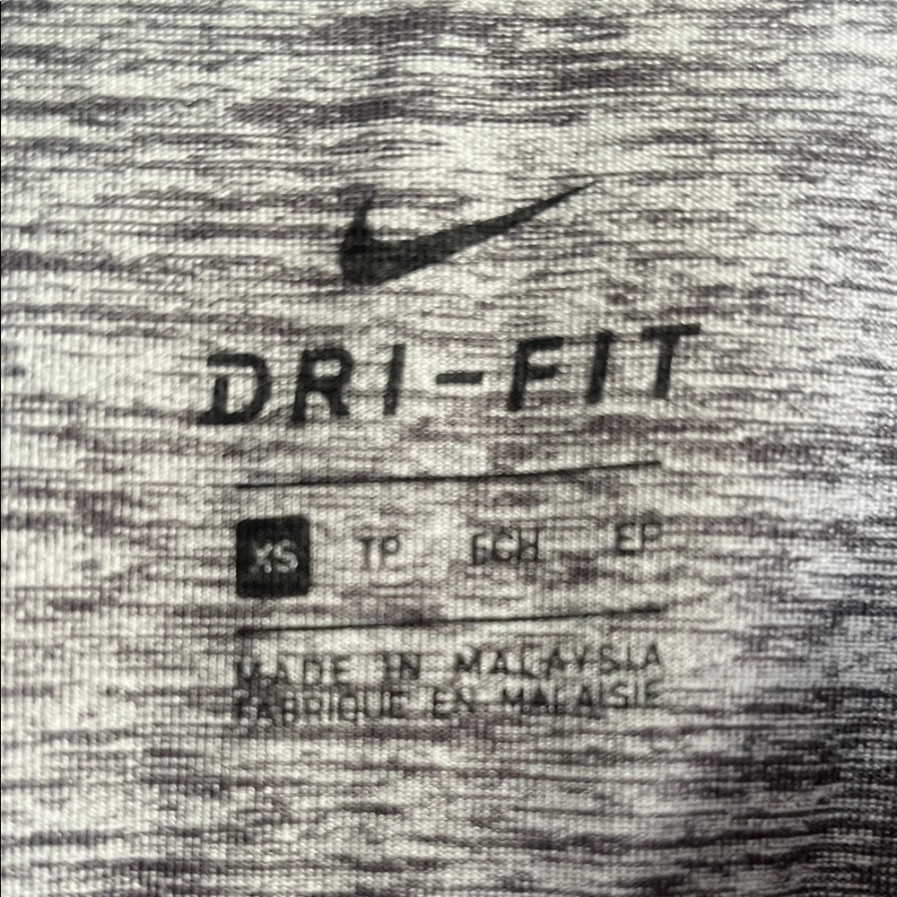 Nike Dri-Fit Heather Gray‎ Quarter-Zip Athletic Running Pullover Woman’s Size XS